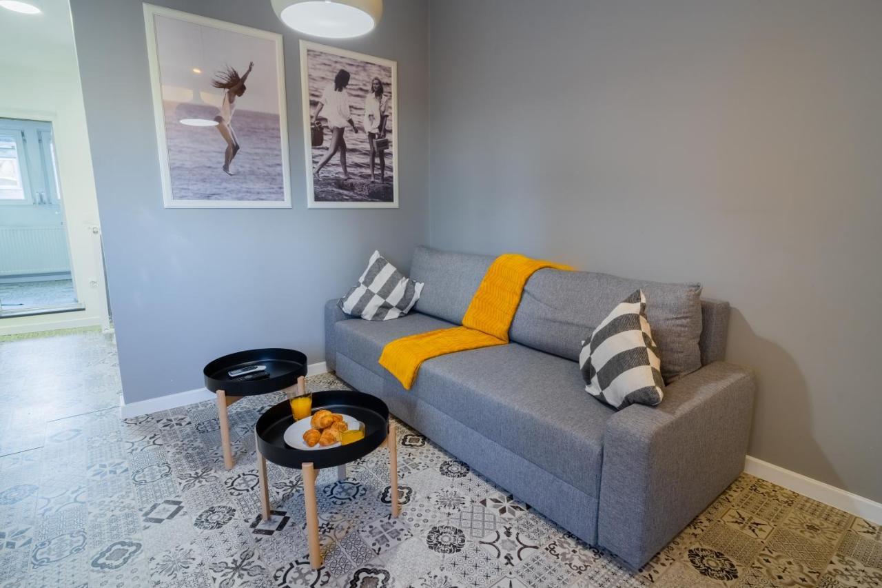 One Bedroom Flat In Bucharest'S Historic District Екстериор снимка